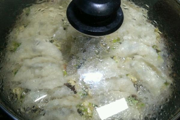 西葫芦黑木耳鸡蛋锅贴的做法图解14