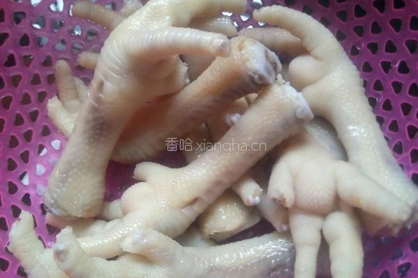 酱汁鸡脚的做法图解2