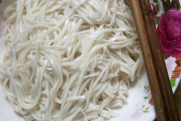 香菇鸡蛋面的做法图解3