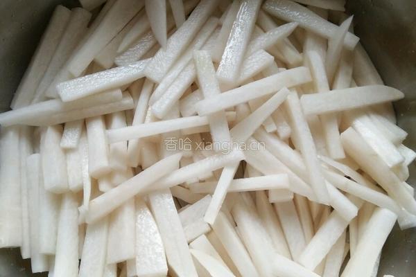 腌白萝卜的做法图解1