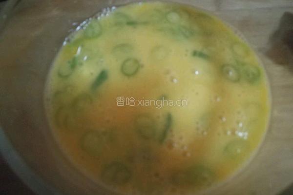 腊肠炒鸡蛋的做法图解4
