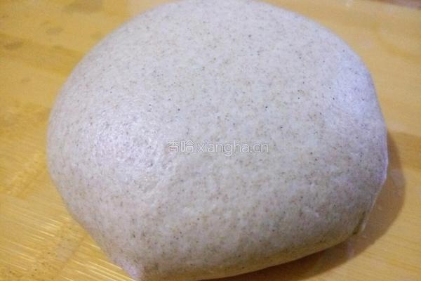 黑麦葡萄干硬欧的做法图解3