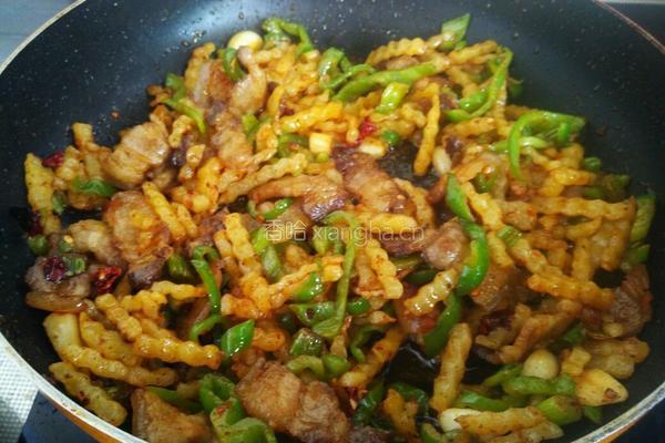 五花肉土豆香锅的做法图解13