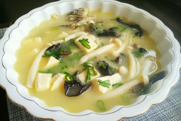 菌菇豆腐鲫鱼汤的做法图解10