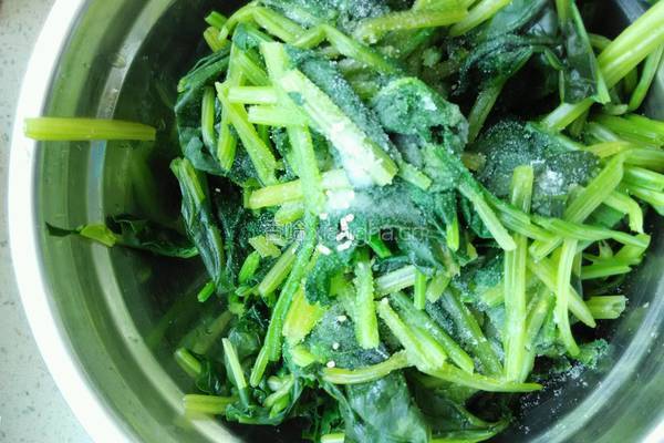 姜汁菠菜的做法图解8
