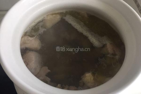 西洋参母鸡汤的做法图解4