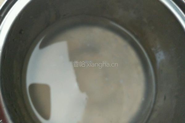芒果椰奶西米露的做法图解2