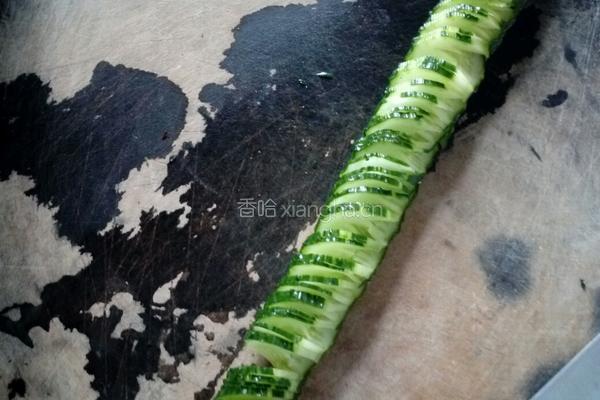 蓑衣黄瓜的做法图解3