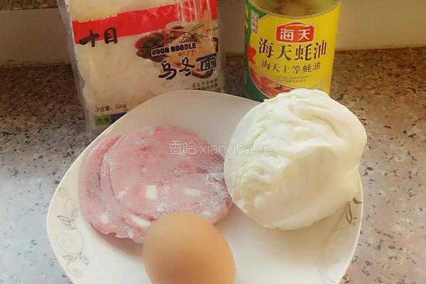 三丝炒乌冬面的做法图解1