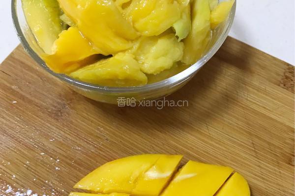 芒果西米露的做法图解2