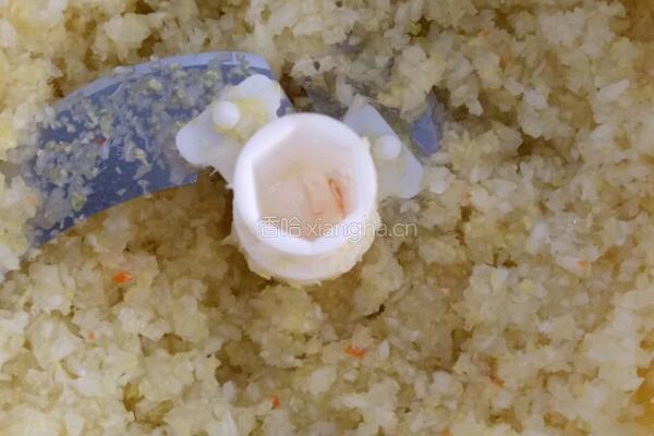 胡萝卜香菇娃娃菜馅的做法图解8