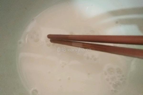 火龙果芒果慕斯蛋糕的做法图解2