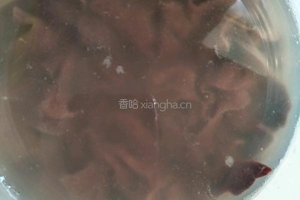 洋葱爆炒猪肝的做法图解1