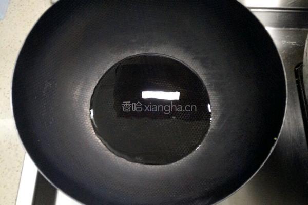 火腿肠青椒鸡蛋的做法图解5
