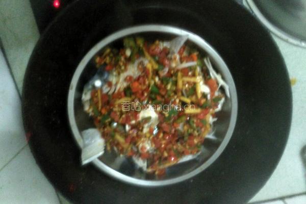 剁椒鱼头的做法图解4