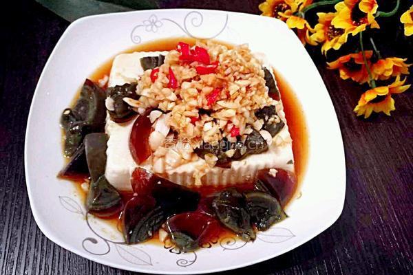 皮蛋拌豆腐的做法图解9