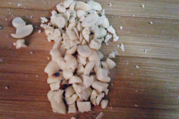 皮蛋拌豆腐的做法图解3