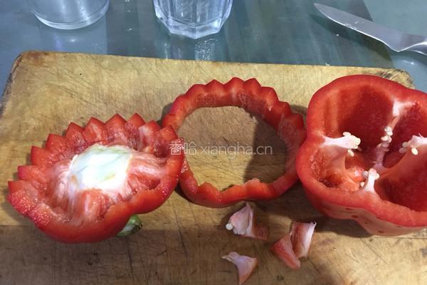 菜椒煎蛋，香酥鸡翅的做法图解3