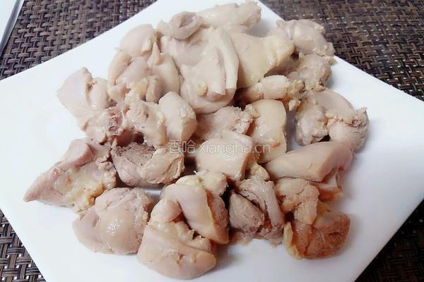 豆豉炒鸡腿肉的做法图解3