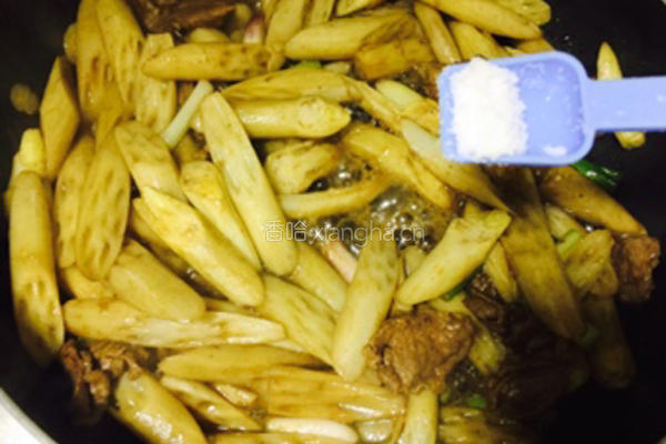 藕尖炒牛肉的做法图解7