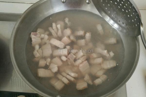 小块儿坛肉的做法图解2