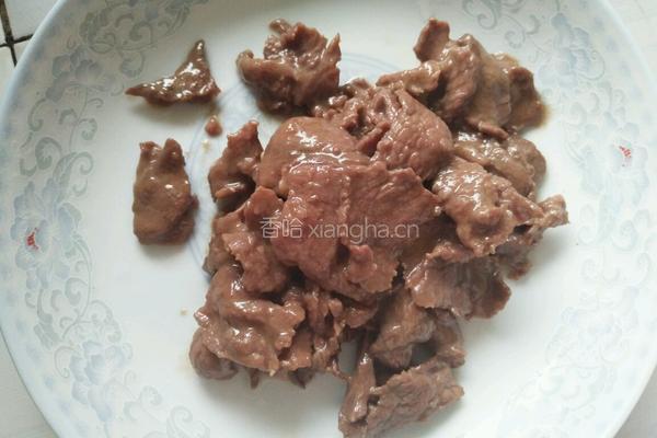 茭白丝炒牛肉的做法图解2