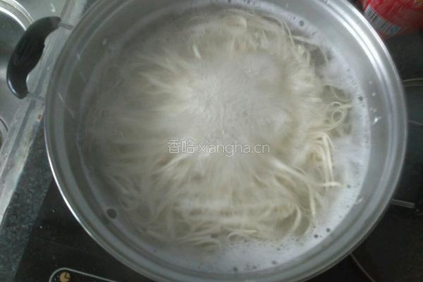 西红柿鸡蛋拌面的做法图解6