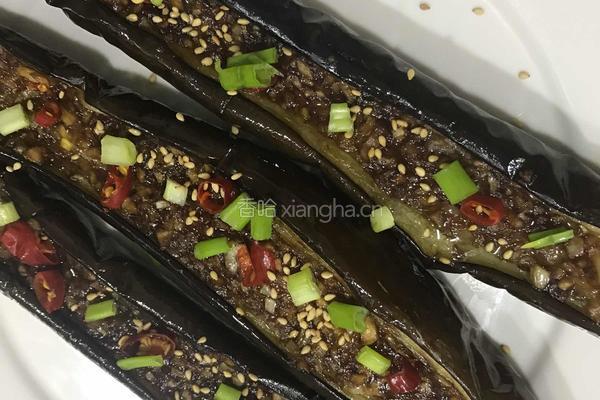 蒜蓉烤茄子的做法图解1