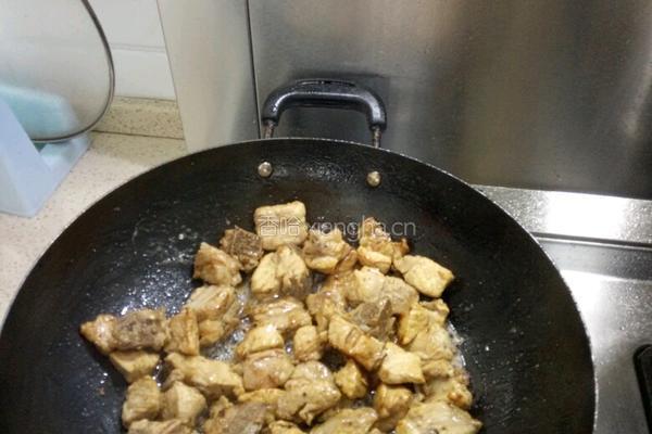 土豆烧排骨的做法图解5