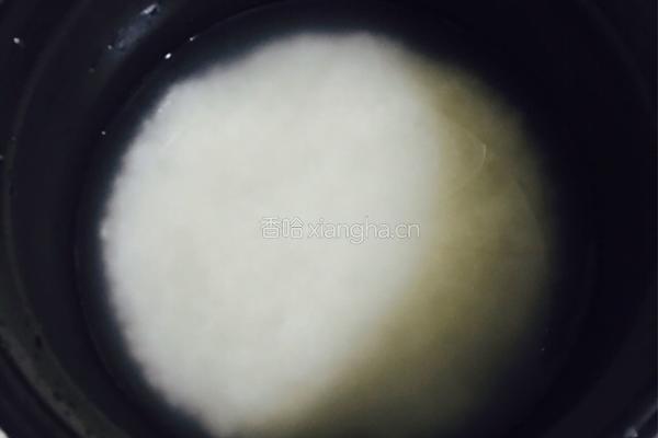 鹅蛋翡翠炒饭的做法图解2