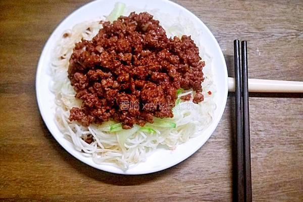 新式炸酱面的做法图解12