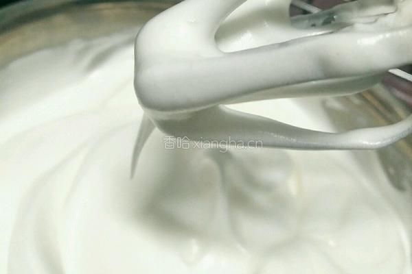草莓蛋糕卷的做法图解6