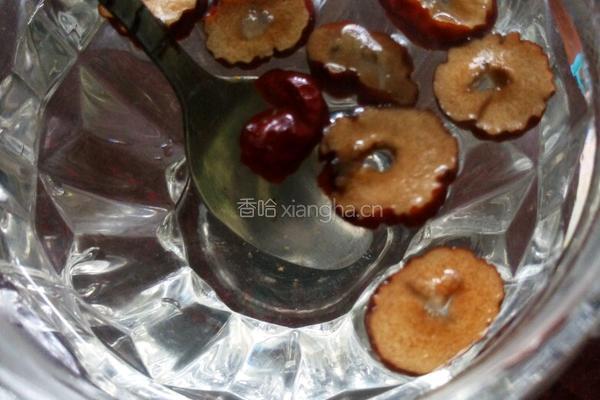 当归红枣牛奶的做法图解2