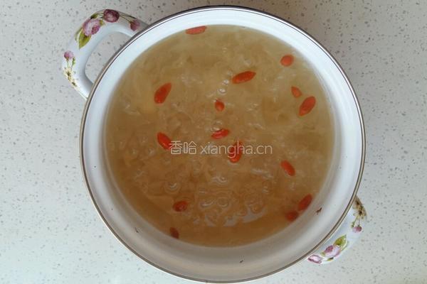 冰糖银耳莲子羹的做法图解8