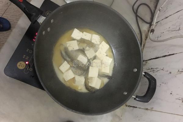 泥鳅豆腐汤的做法图解5