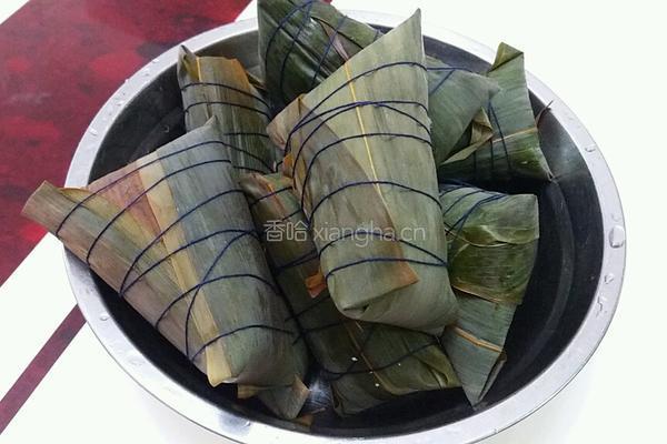 豆沙芝麻粽子的做法图解10