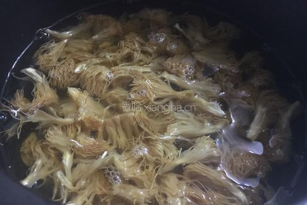 猴头菇山药养胃粥的做法图解3