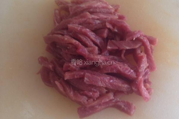 彩椒香芹炒牛柳的做法图解1