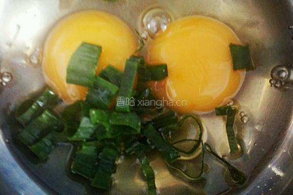 黄瓜火腿炒鸡蛋的做法图解2