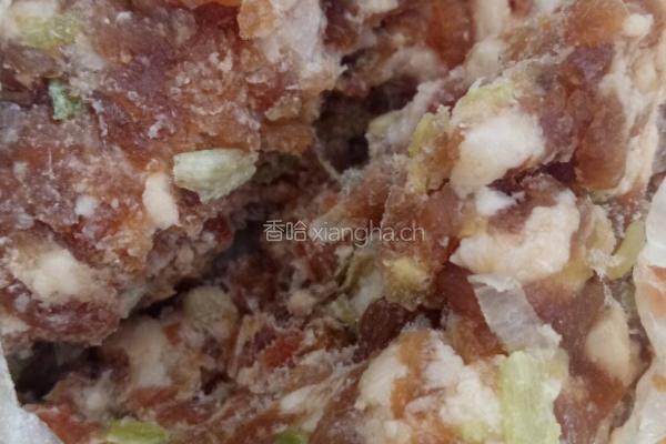 肉沫蛋炒饭的做法图解1