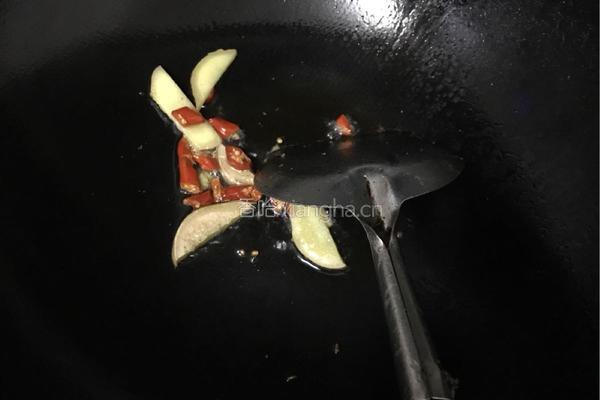 椒炒肉丝的做法图解2