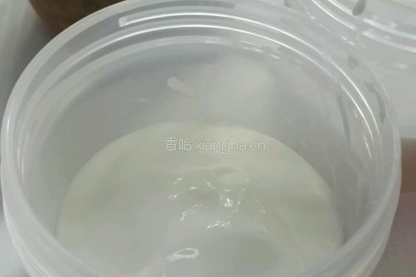 百香果酸奶冰激凌的做法图解3