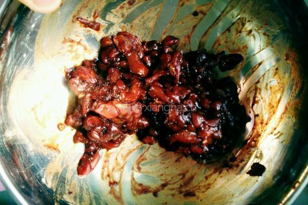 香菇肉沫炒凉粉的做法图解2