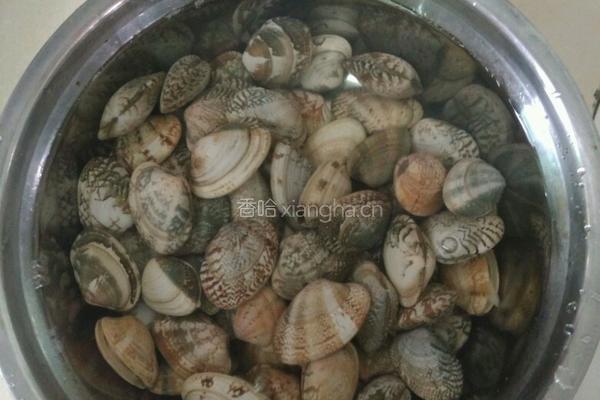 紫苏炒花甲的做法图解2