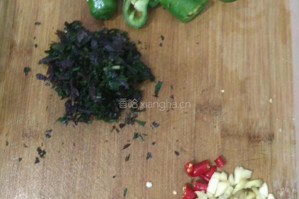 紫苏炒花甲的做法图解3