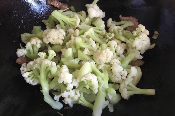 有机菜花炒肉片的做法图解8