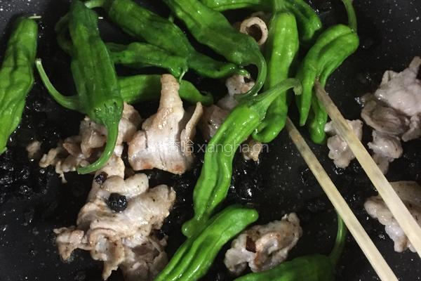 阳江豆鼓焖青椒肉的做法图解4