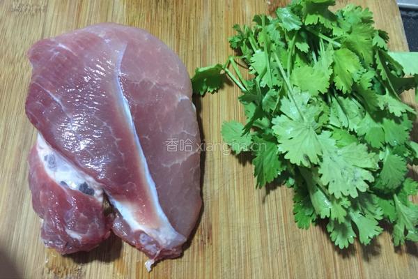 香菜瘦肉粥的做法图解2