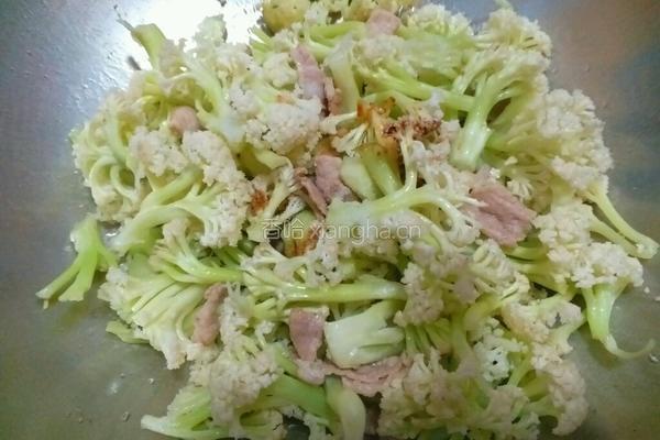 菜花炒肉的做法图解5