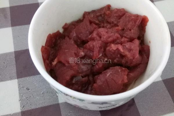 草菇牛肉的做法图解3
